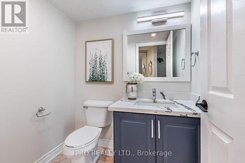 1001 - 4235 Sherwoodtowne Boulevard, Mississauga, ON - Indoor Photo Showing Bathroom