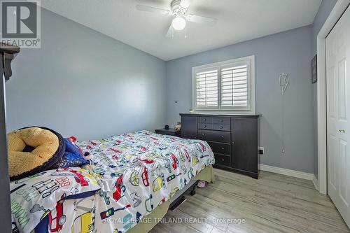 22 Edgewell Cres, Central Elgin, ON - Indoor Photo Showing Bedroom