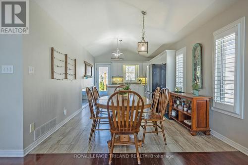 22 Edgewell Cres, Central Elgin, ON - Indoor Photo Showing Dining Room