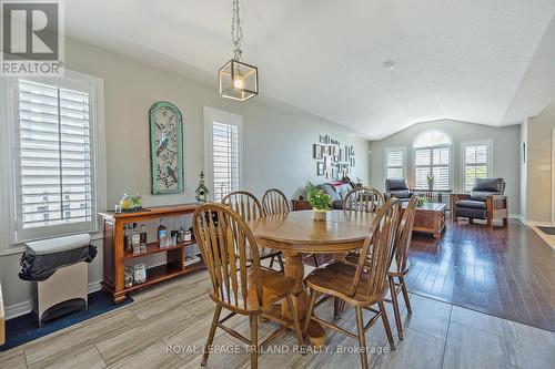 22 Edgewell Cres, Central Elgin, ON - Indoor Photo Showing Dining Room