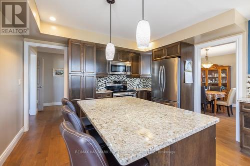 820 Cataraqui Woods Dr, Kingston, ON - Indoor Photo Showing Kitchen