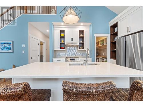 7918 Gardiner Road, Anglemont, BC - Indoor Photo Showing Kitchen With Upgraded Kitchen