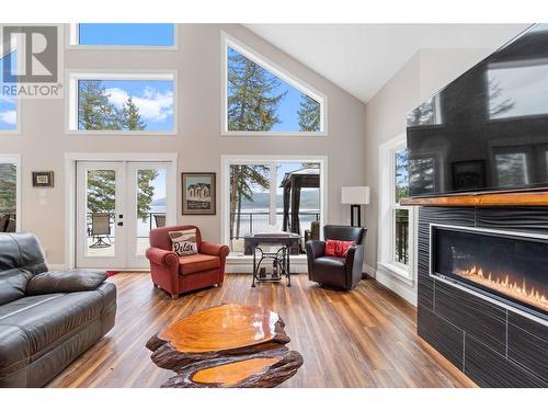 7918 Gardiner Road, Anglemont, BC - Indoor Photo Showing Living Room With Fireplace
