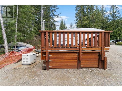 7918 Gardiner Road, Anglemont, BC - Outdoor With Deck Patio Veranda