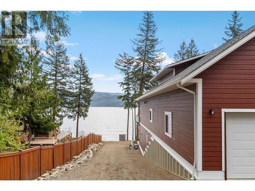 7918 Gardiner Road, Anglemont, BC - Outdoor