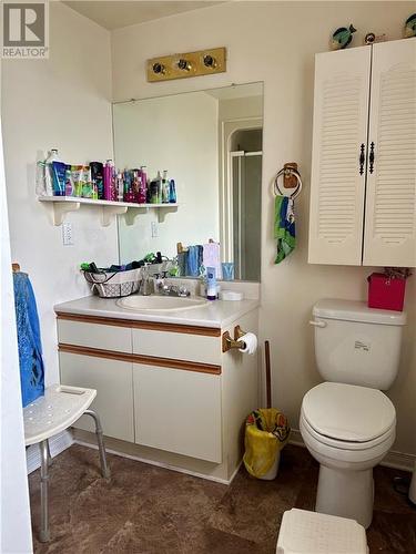 11 Christy Street, Cornwall, ON - Indoor Photo Showing Bathroom