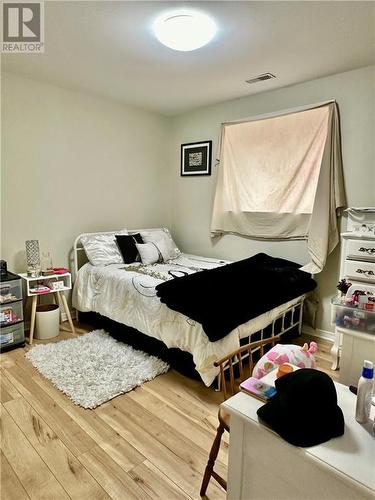 11 Christy Street, Cornwall, ON - Indoor Photo Showing Bedroom