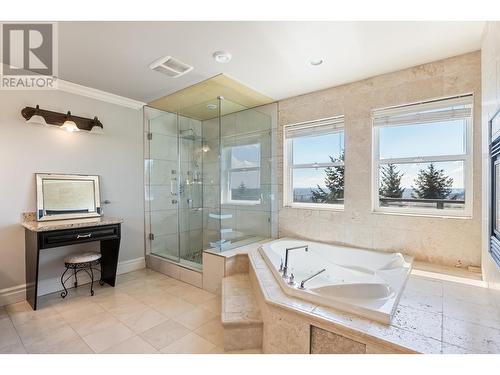2982 Sunridge Court, Coquitlam, BC - Indoor Photo Showing Bathroom