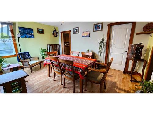 158 Bassett Street, Penticton, BC - Indoor Photo Showing Dining Room