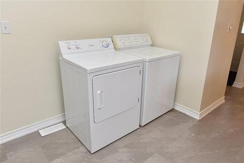 10 Colmar Place|Unit #Upper, Hamilton, ON - Indoor Photo Showing Laundry Room