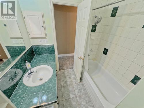 105 Ridgewood Drive, Princeton, BC - Indoor Photo Showing Bathroom