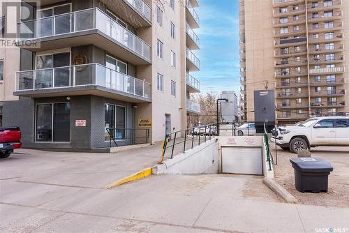 1805 320 5Th Avenue N, Saskatoon, SK - Outdoor With Balcony With Facade