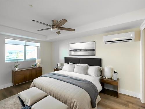 209-217 Elm Avenue, Penticton, BC - Indoor Photo Showing Bedroom