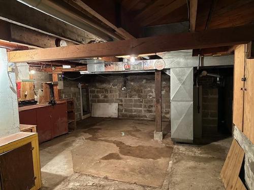 2949 Seaman Road, Falkland, BC - Indoor Photo Showing Basement