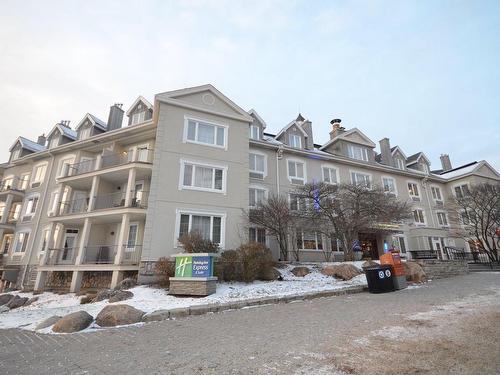 Frontage - 336-160 Ch. Du Curé-Deslauriers, Mont-Tremblant, QC - Outdoor With Balcony With Facade