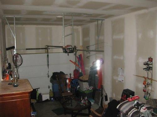 30 Linton Street, Emo, ON - Indoor Photo Showing Garage
