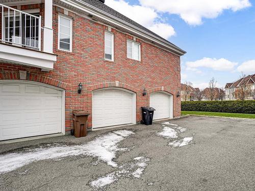 Garage - 2963 Boul. Daniel-Johnson, Laval (Chomedey), QC - Outdoor With Exterior