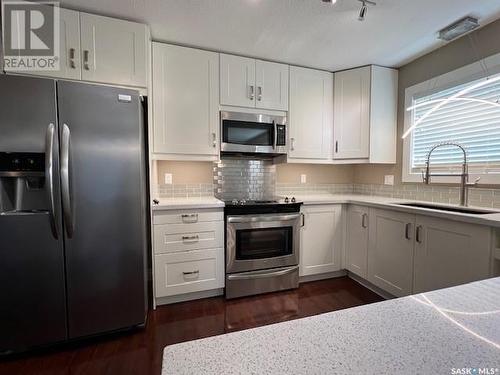 603 Stanley Street, Esterhazy, SK - Indoor Photo Showing Kitchen With Upgraded Kitchen
