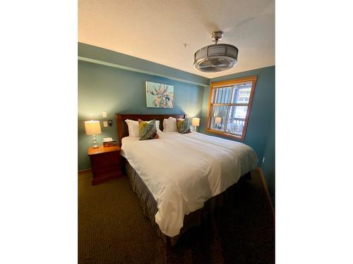 313 - 2060 Summit Drive, Panorama, BC - Indoor Photo Showing Bedroom
