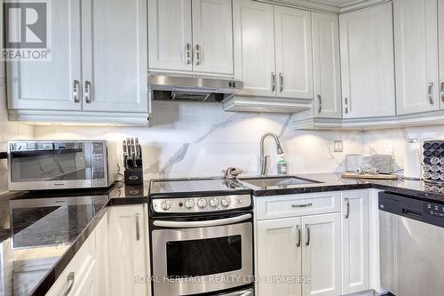 611 - 2 Westney Road N, Ajax, ON - Indoor Photo Showing Kitchen With Upgraded Kitchen
