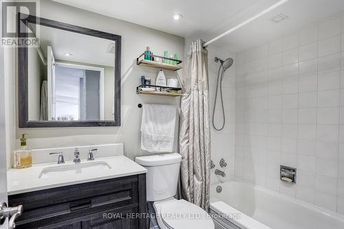 611 - 2 Westney Road N, Ajax, ON - Indoor Photo Showing Bathroom
