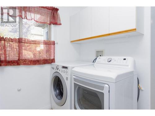 4074 Gellatly Road Unit# 233, West Kelowna, BC - Indoor Photo Showing Laundry Room
