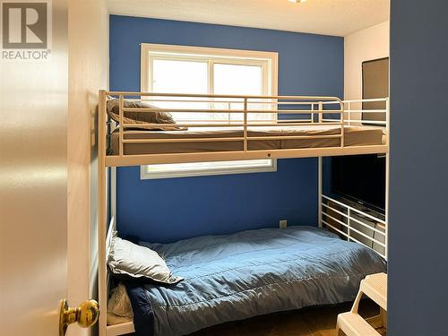 2550 Hollywood Road N Unit# 151, Kelowna, BC - Indoor Photo Showing Bedroom