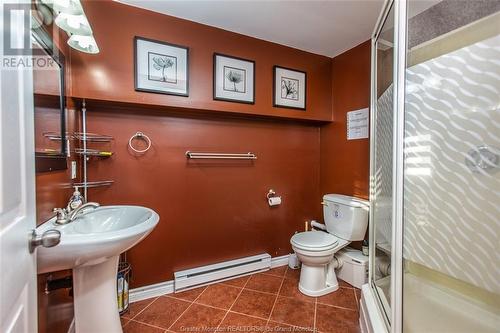 1431 Route 915, New Horton, NB - Indoor Photo Showing Bathroom
