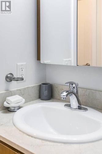 1109 - 20 Blue Jays Way, Toronto, ON - Indoor Photo Showing Bathroom