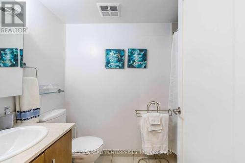1109 - 20 Blue Jays Way, Toronto, ON - Indoor Photo Showing Bathroom