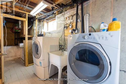 18 1/2 Lakeshore Dr, Hamilton, ON - Indoor Photo Showing Laundry Room