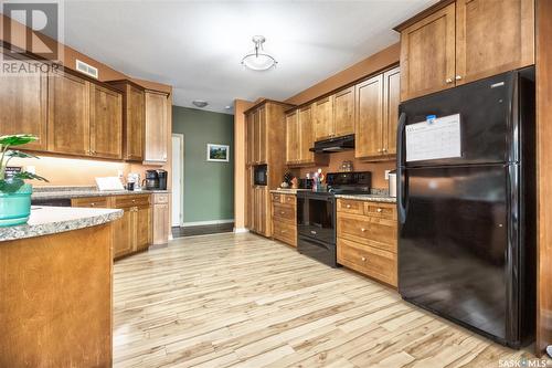 507 Centennial Drive, Shellbrook, SK - Indoor Photo Showing Kitchen