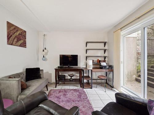 Living room - 590  - 596 Rue De Chablis, Laval (Chomedey), QC - Indoor Photo Showing Living Room