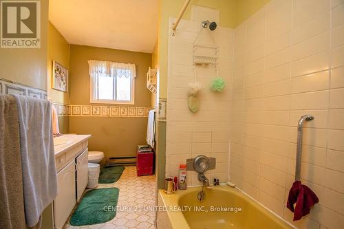 2 Hoskins Rd, Trent Hills, ON - Indoor Photo Showing Bathroom