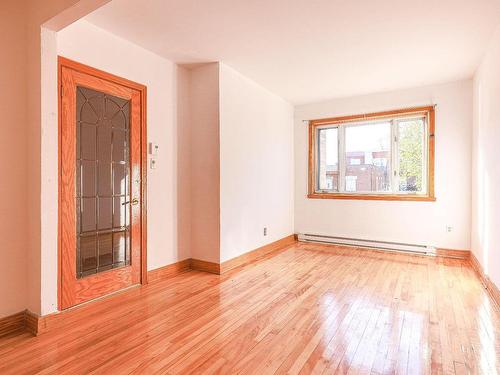 Living room - 7099 12E Avenue, Montréal (Villeray/Saint-Michel/Parc-Extension), QC - Indoor Photo Showing Other Room