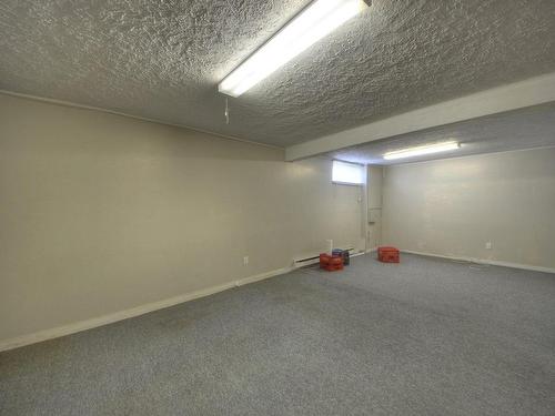 Salle de jeux - 8705 Boul. Rivard, Brossard, QC - Indoor Photo Showing Other Room
