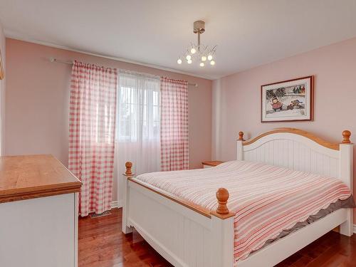 Chambre Ã Â coucher - 1159 Rue Bellerive, Saint-Jean-Sur-Richelieu, QC - Indoor Photo Showing Bedroom