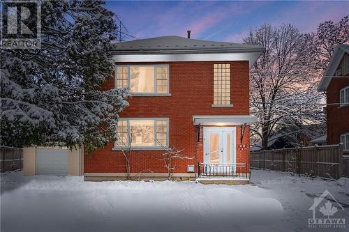4 Mary Street, Perth, ON - Outdoor