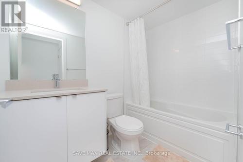 #B317 -3200 Dakota Common, Burlington, ON - Indoor Photo Showing Bathroom