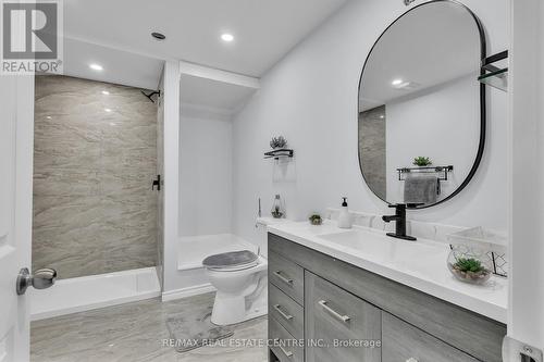 92 Mayfield Ave, Waterloo, ON - Indoor Photo Showing Bathroom