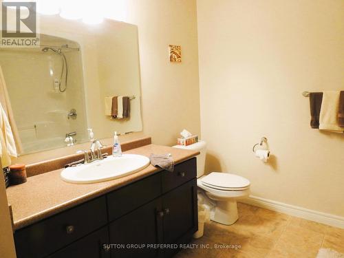 154 Kingfisher Ave, Woodstock, ON - Indoor Photo Showing Bathroom
