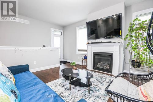 18 Borden Trail, Welland, ON - Indoor Photo Showing Living Room With Fireplace
