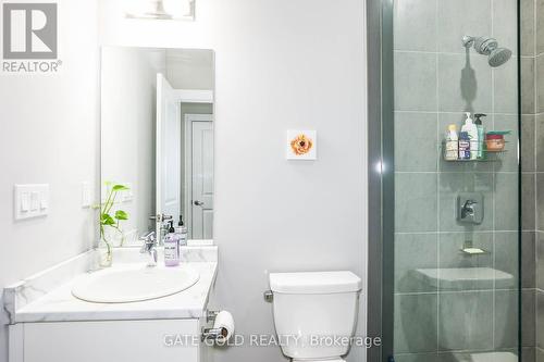 18 Borden Trail, Welland, ON - Indoor Photo Showing Bathroom