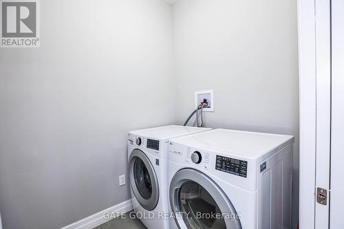 18 Borden Tr, Welland, ON - Indoor Photo Showing Laundry Room