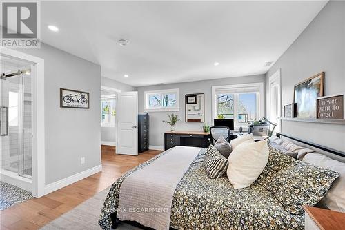 159 Rosedale Ave, Hamilton, ON - Indoor Photo Showing Bedroom