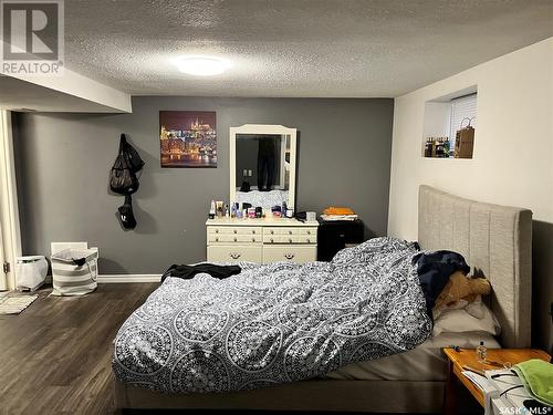 610 7Th Avenue N, Saskatoon, SK - Indoor Photo Showing Bedroom