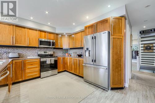 736 Crawford St, Toronto, ON - Indoor Photo Showing Kitchen