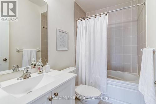 507 Littlewood Lane, Ajax, ON - Indoor Photo Showing Bathroom