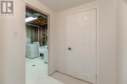 168 Tupper St E, New Tecumseth, ON - Indoor Photo Showing Laundry Room