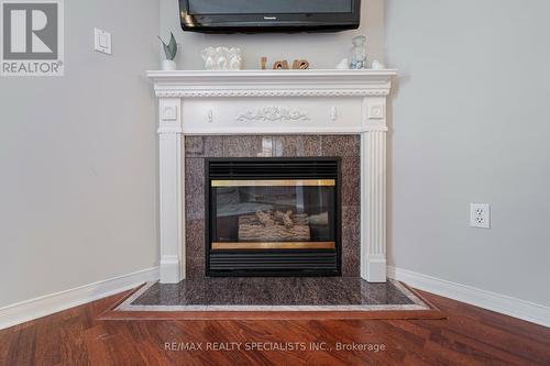 3919 Stoneham Way, Mississauga, ON - Indoor With Fireplace